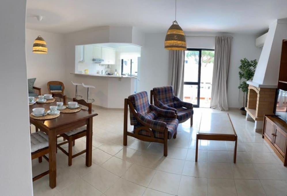 Albufeira Falesia Beach Apartment ภายนอก รูปภาพ